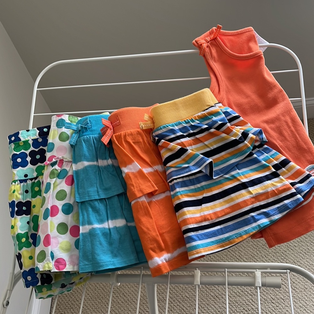 Gymboree 5x skorts plus 1 tank shirt size 6. Buy one or all at lower price